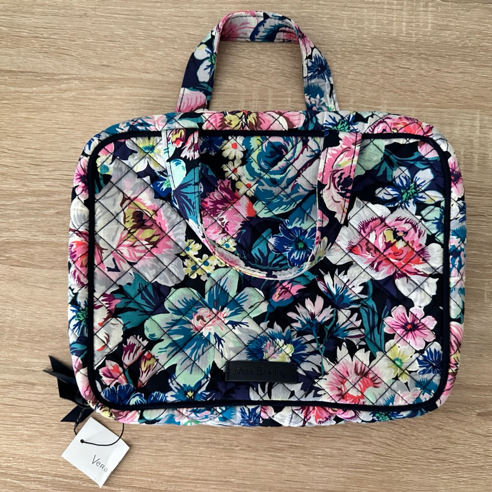 Vera Bradley iconic Zip-In travel case